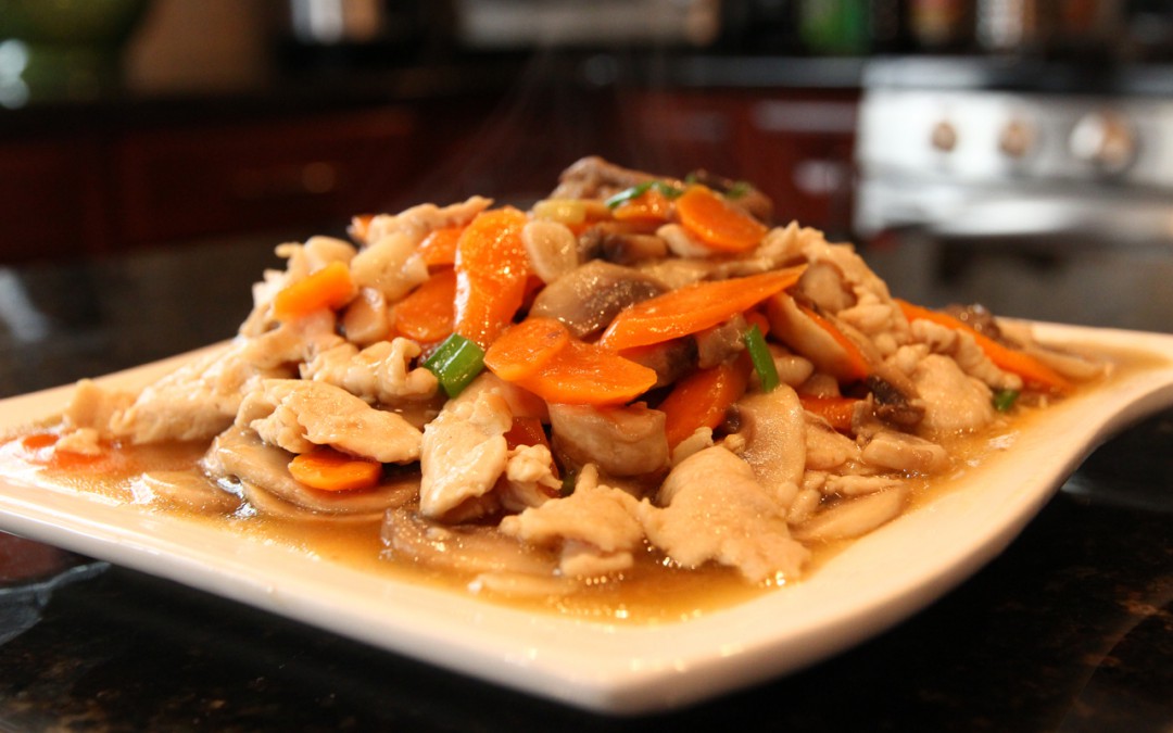 Chicken with Mushrooms (Moo Goo Gai Pan)