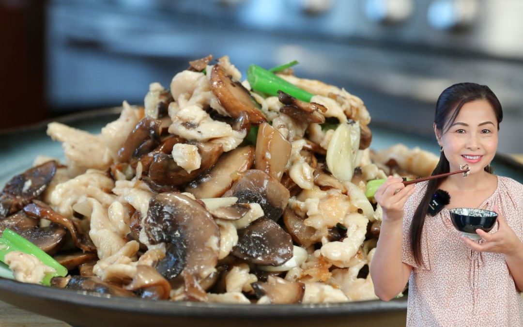 Chicken and Mushrooms Stir-Fry, another easy recipe with less than 5 ingredients 蘑菇鸡片