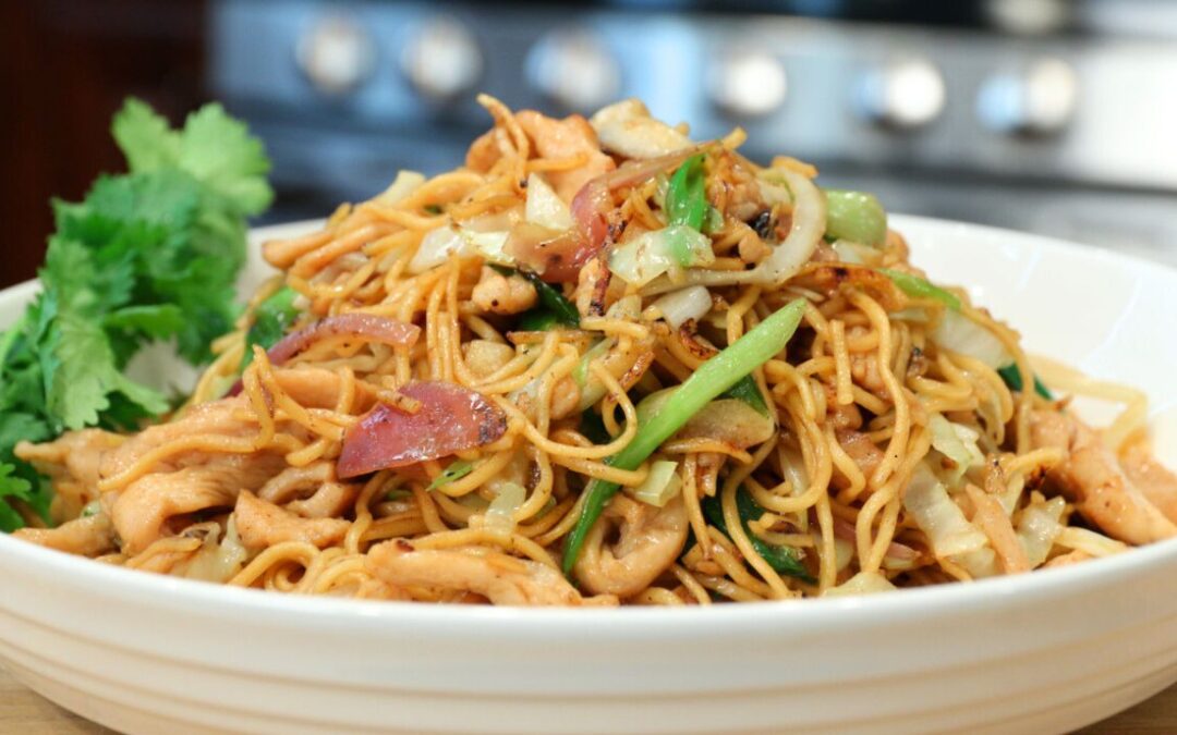 Delicious Chicken Chow Mein | Step by Step How To Make Stir Fried Noodles at Home