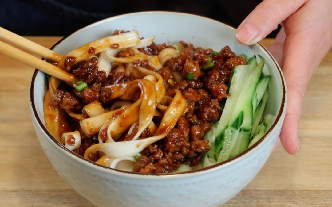 EASY Chinese Fried Sauce Noodles | SAVORY Zhajiangmian (炸酱面）